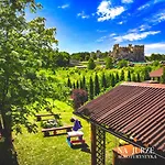 Na Jurze Z Widokiem Na Zamek Jacuzzi Sauna Beczka Wypozyczalnia Rowerow Elektrycznych Ogrodzieniec