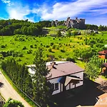 Na Jurze Z Widokiem Na Zamek Jacuzzi Sauna Beczka Wypozyczalnia Rowerow Elektrycznych
