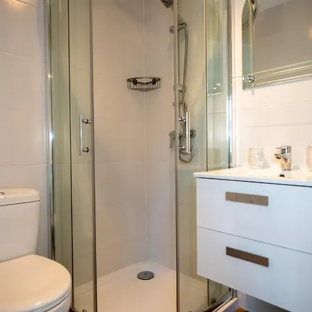 Na Jurze Z Widokiem Na Zamek Jacuzzi Sauna Beczka Wypozyczalnia Rowerow Elektrycznych Basen Casa di campagna *