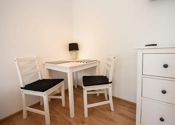 Agroturystyka Na Jurze Apartamenty Z Widokiem Na Zamek Jacuzzi Sauna Beczka Wypozyczalnia Rowerow Elektrycznych Ogrodzieniec