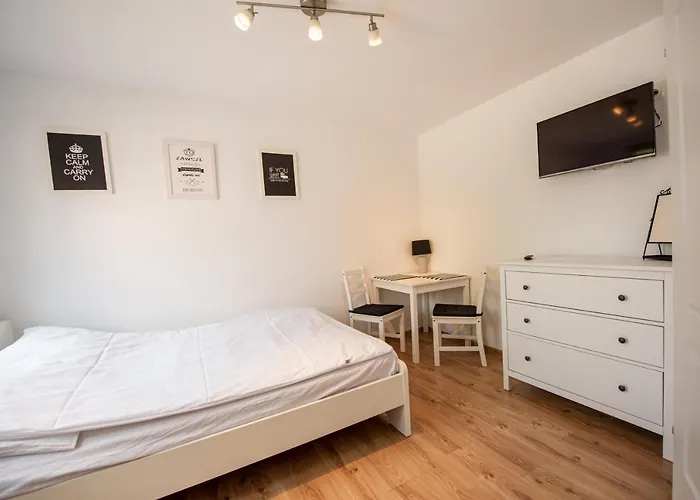 Agroturystyka Na Jurze Apartamenty Z Widokiem Na Zamek Jacuzzi Sauna Beczka