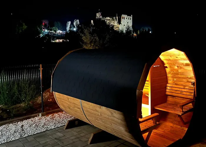 Agroturystyka Na Jurze Apartamenty Z Widokiem Na Zamek Jacuzzi Sauna Beczka Country house Ogrodzieniec