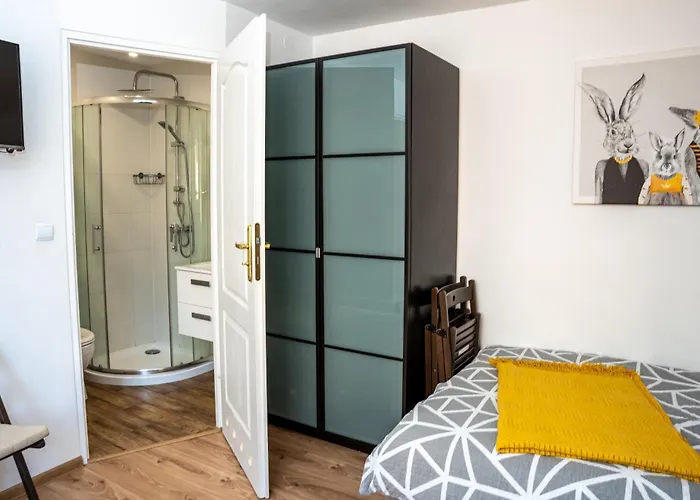 Agroturystyka Na Jurze Apartamenty Z Widokiem Na Zamek Jacuzzi Sauna Beczka Wypozyczalnia Rowerow Elektrycznych * Ogrodzieniec