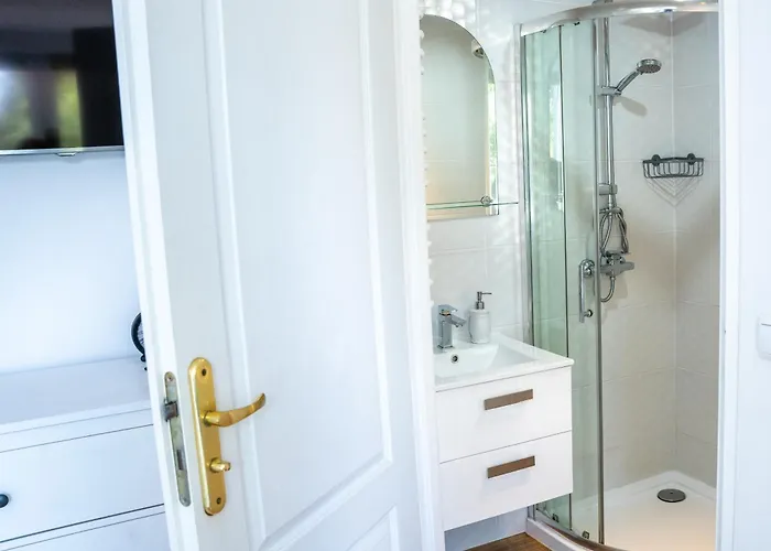 Agroturystyka Na Jurze Apartamenty Z Widokiem Na Zamek Jacuzzi Sauna Beczka Country house Ogrodzieniec