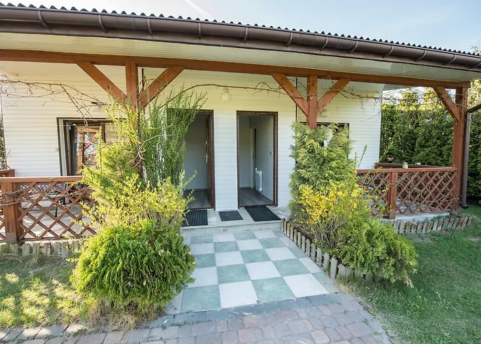 Agroturystyka Na Jurze Apartamenty Z Widokiem Na Zamek Jacuzzi Sauna Beczka Wypozyczalnia Rowerow Elektrycznych *